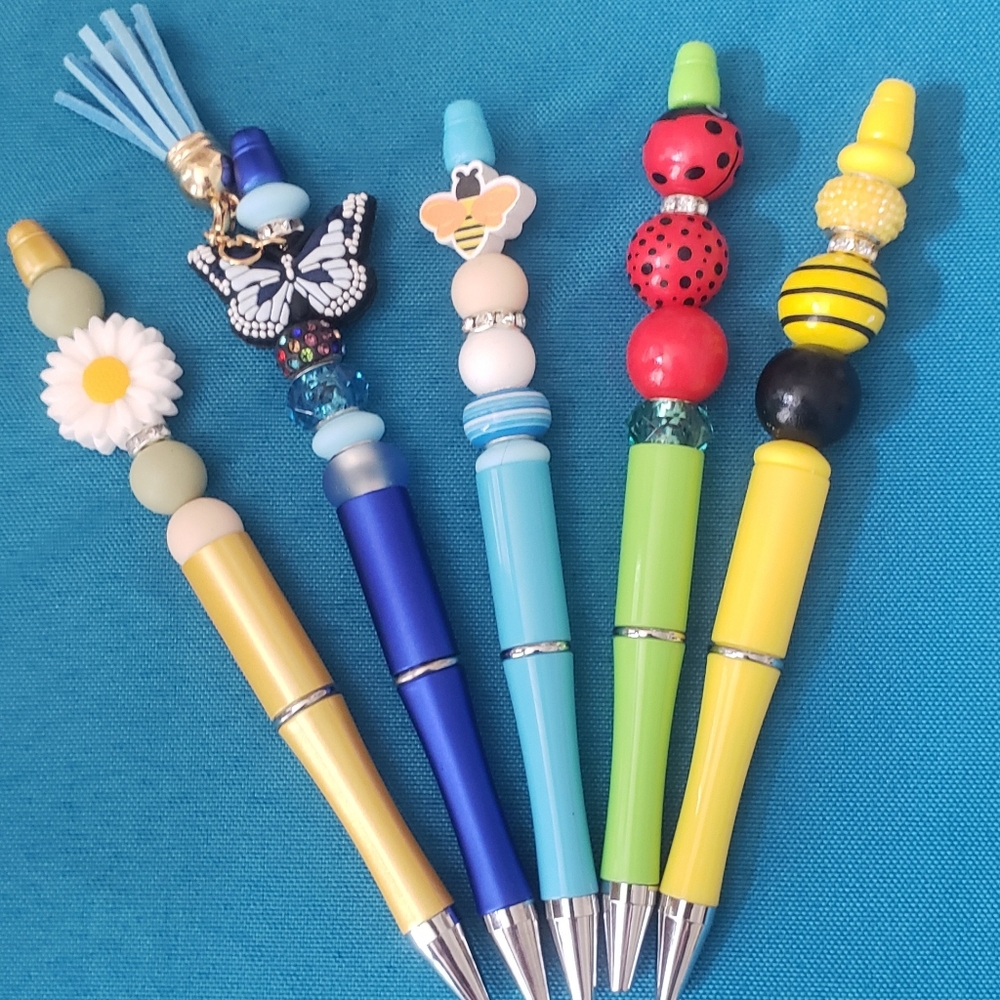 New beadable handcrafted pens. Unique and great gift ideas. Set of 5